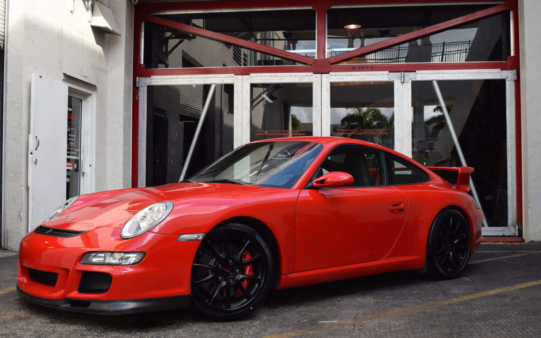 Porsche GT3 Red